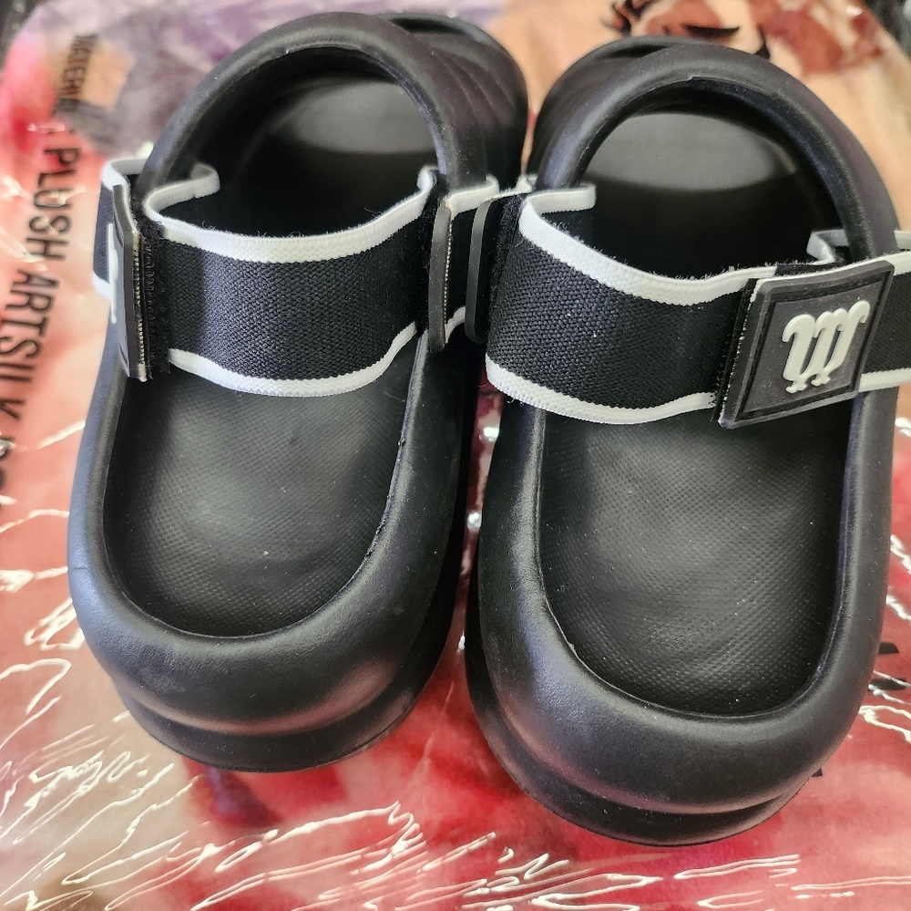 Shoes - Picture 3 of 3